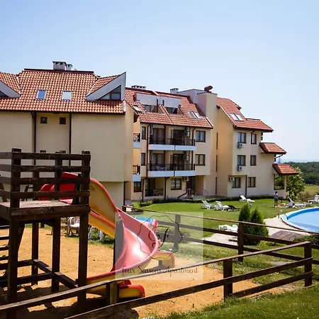 Bohotide By The Sea Апартаменты