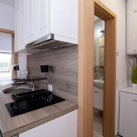 Four Seasons - Oasis Apartment *