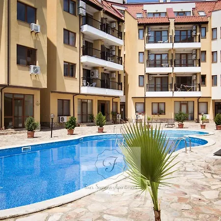 Apartment Four Seasons - Oasis